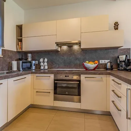 Villa Kuca Za Odmor - Gala, *